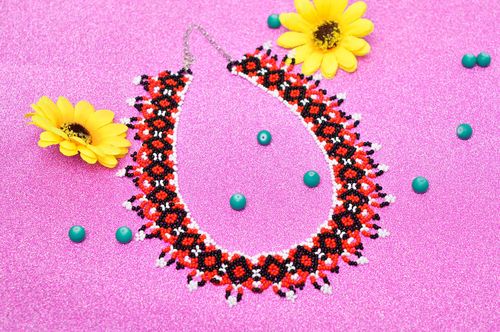 Handgefertigte Rocailles Kette Frauen Accessoire Designer Schmuck stilvoll - MADEheart.com