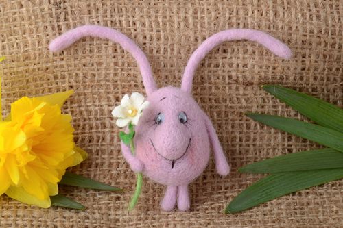 Handmade decorative fridge magnet felted of natural wool lilac rabbit with flower - MADEheart.com