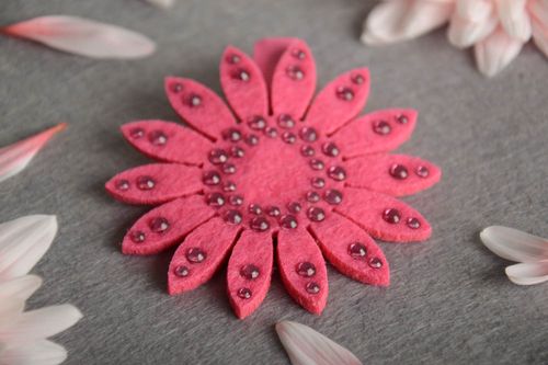 Заколка для волос в виде цветка детская розовая из флисовой ткани ручной работы  - MADEheart.com