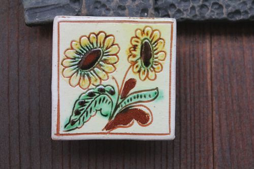 Imã de cerâmica feito à mão para frigorífico Girassois  - MADEheart.com