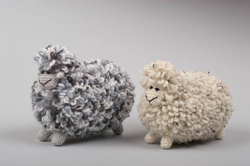 Hndmade Kleinkinder Spielzeuge Geschenk für Kinder Stoff Tiere Schafe Haus Deko - MADEheart.com