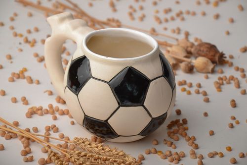 Chope à bière en terre cuite Ballon de foot - MADEheart.com