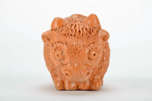 Estatueta de barro Touro - MADEheart.com
