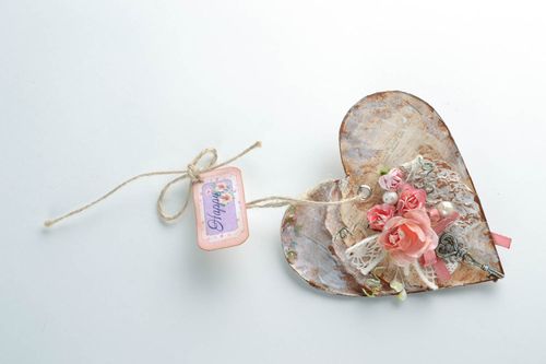 Suspension décorative en papier fait main - MADEheart.com