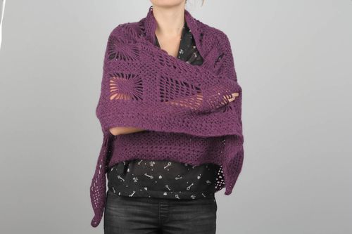 Violet woolen shawl - MADEheart.com