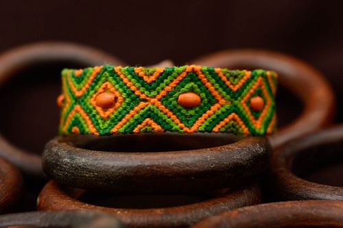 Handmade beautiful bracelet interesting jewelry stylish cute accessories - MADEheart.com