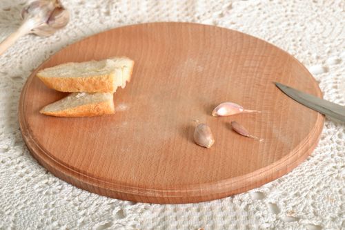 Round cutting board - MADEheart.com