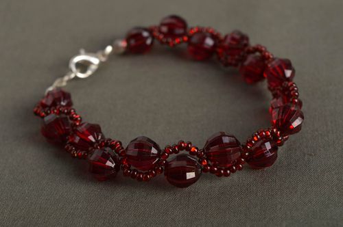 Handmade red beaded bracelet elegant wrist bracelet stylish jewelry gift for her - MADEheart.com
