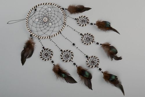 Atrapasueños artesanal blanquinegro colgante decorativo adorno para pared - MADEheart.com