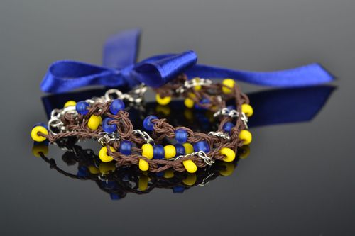 Wrist bracelet with satin ribbons - MADEheart.com