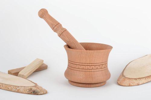 Mortero de madera para especias artesanal con pistilo 400 ml para cocina - MADEheart.com