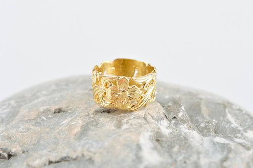 Stylish handmade womens ring beautiful metal ring metal craft gifts for her - MADEheart.com
