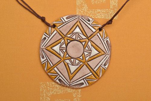 Round ethnic ceramic pendant - MADEheart.com