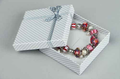 Bracelet made of decorative glass August - MADEheart.com