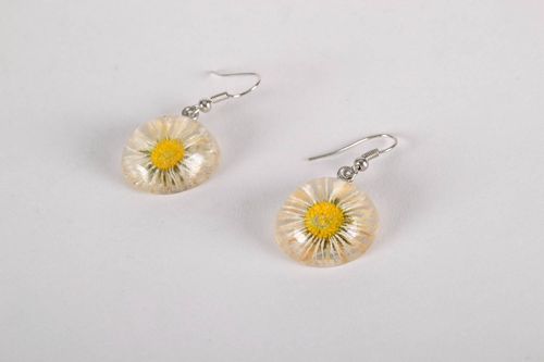 Earrings with natural flowers Chamomiles - MADEheart.com