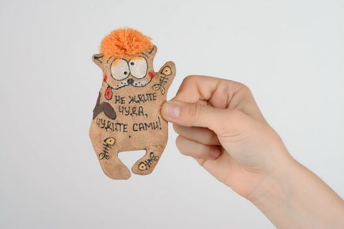 Ímã engraçado na geladeira - MADEheart.com