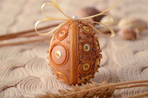 Easter hanging egg with beads - MADEheart.com
