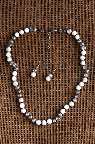Handmade Schmuck Set Damen Collier Modeschmuck Ohrringe Kristall Cacholong - MADEheart.com