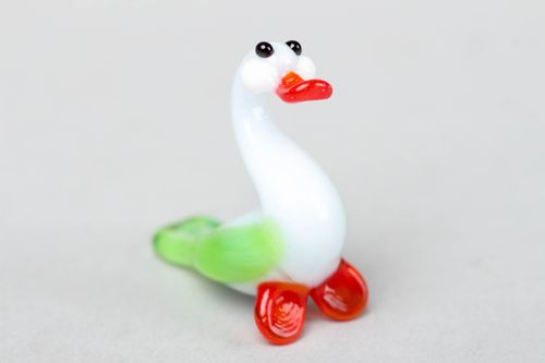 Kleine Statuette aus Glas in Lampwork Technik Ente - MADEheart.com