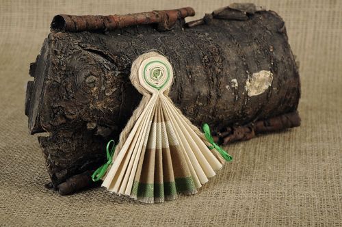 Muñeca-amuleto con magneto - MADEheart.com