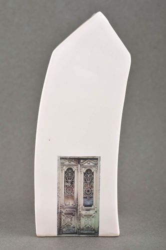 Figurine maison faite main Petite statuette blanche céramique Déco maison - MADEheart.com