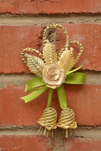 Deko Anhänger aus Stroh geflochten schön Glöckchen nicht groß handgemacht - MADEheart.com