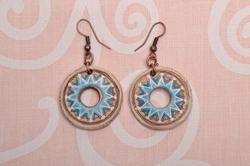 Boucles doreilles rondes en terre cuite - MADEheart.com