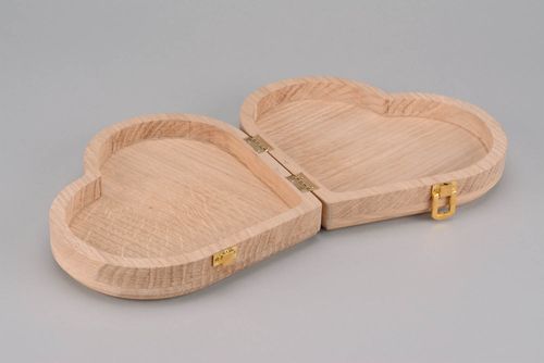 Wooden heart-shaped blank box - MADEheart.com