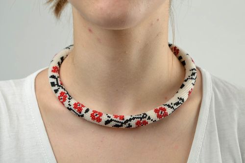 Collier en perles de rocaille Bijou fait main style ethnique Accessoire femme - MADEheart.com