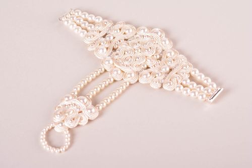 Bracelet textile Bijou fait main soutache clair de créateur Accessoire original - MADEheart.com