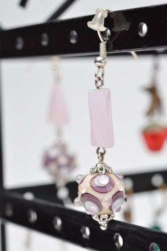 Boucles doreilles pendantes Bijou fait main roses verre lampwork Cadeau femme - MADEheart.com