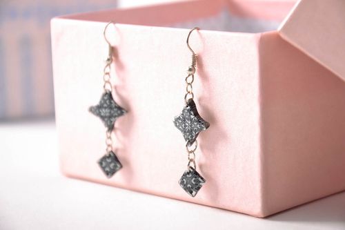 Brincos de argila de polímero na técnica de caleidoscópio - MADEheart.com