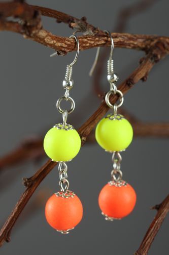 Pendientes originales largos bisutería artesanal de moda regalo para mujer  - MADEheart.com