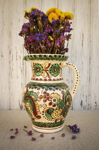 150 oz decorative pitcher with handle and ethnic design 4,2 lb - MADEheart.com