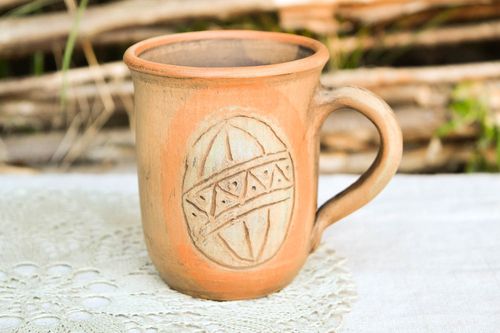 Tasse en argile faite main Mug marron à motifs 25 cl Vaisselle originale - MADEheart.com