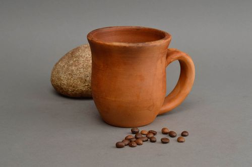 Ethno braune Tasse aus Ton 300 ml für Kaffee handgeschaffen Öko Geschirr bemalt - MADEheart.com