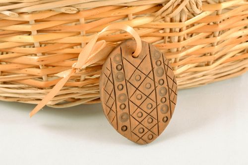 Ceramic interior wall pendant - MADEheart.com