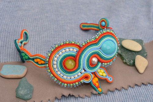 Pulsera de moda con gowlita bisutería artesanal regalo original para mujer - MADEheart.com