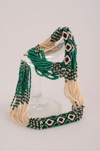 Ethnic beaded necklace - MADEheart.com