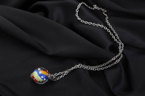 Colgante de cristal en cadena Remolino de arco iris - MADEheart.com