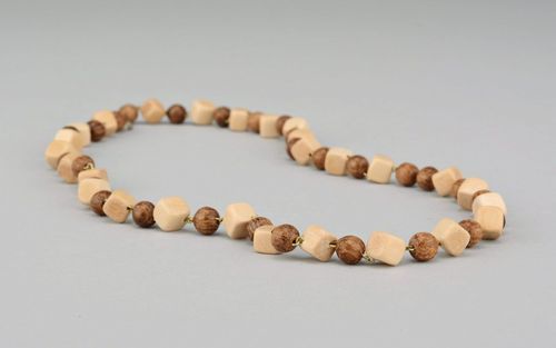 Wooden beads made from different wood species - MADEheart.com