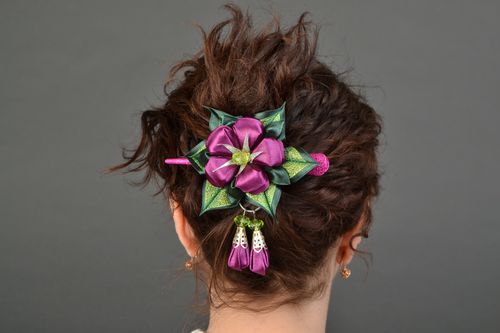 Handmade Kanzashi Haarspange aus Atlas  - MADEheart.com