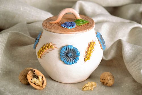 Pote de argila feito à mão com tampa louça de cerâmica decorativa artesanal - MADEheart.com