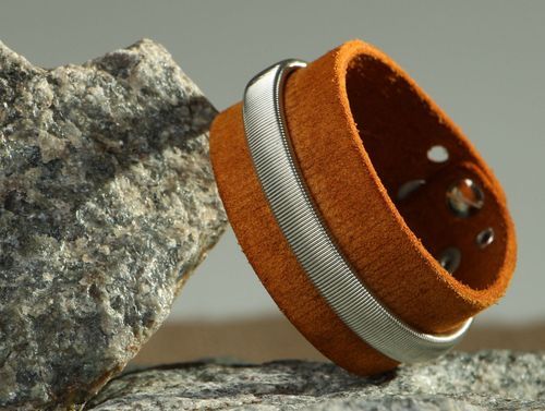 Wide Bracelet of suede leather - MADEheart.com