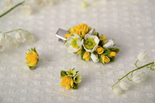 Handmade polymer clay yellow floral hair clip and stud earrings set of 2 items - MADEheart.com