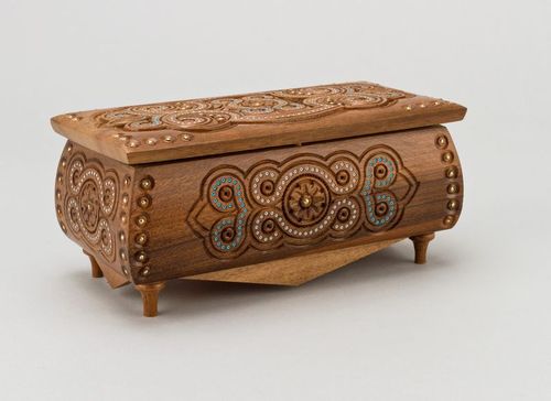 Handmade carved jewelry box - MADEheart.com