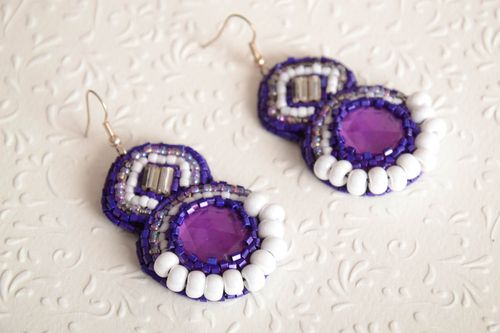 Beautiful handmade beaded earrings stylish oval accessories cute earrings - MADEheart.com