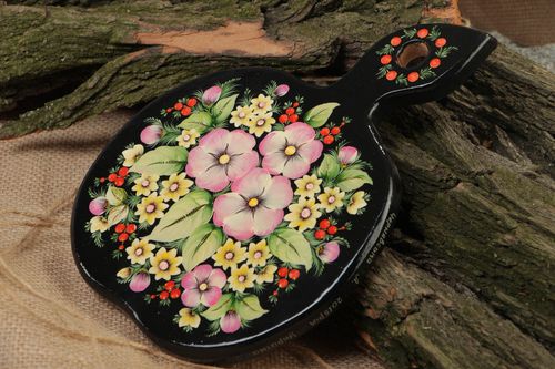 Wooden cutting board decorated with handmade flower oil painting - MADEheart.com