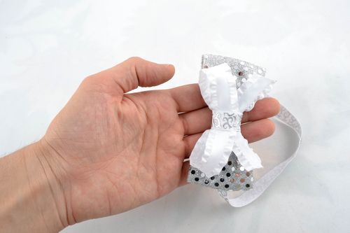 Festive headband with bow for little girls - MADEheart.com