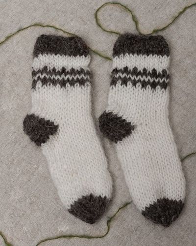 Childrens socks made of wool - MADEheart.com